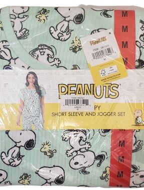 PEANUTS Pajama Set Women Snoopy 2-Piece Short Sleeve Top & Jogger Set NWT